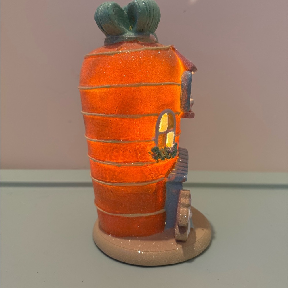 Charming Light-up Orange Carrot House with Bunnies- NWT - Picture 3 of 8